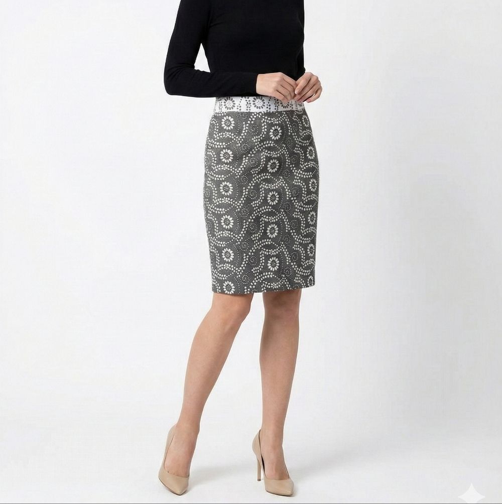 Banana Republic Grey White Floral Pencil Skirt 12 Tall Corporate Chic